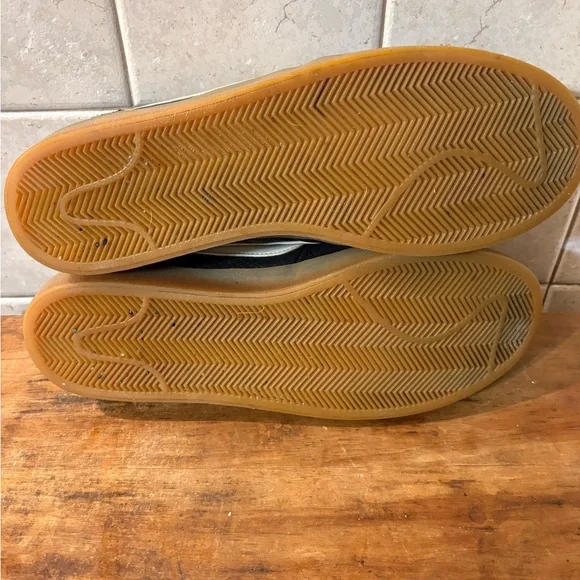 Nike Black and White leather Men's Shoes size 12 - Picture 4 of 4